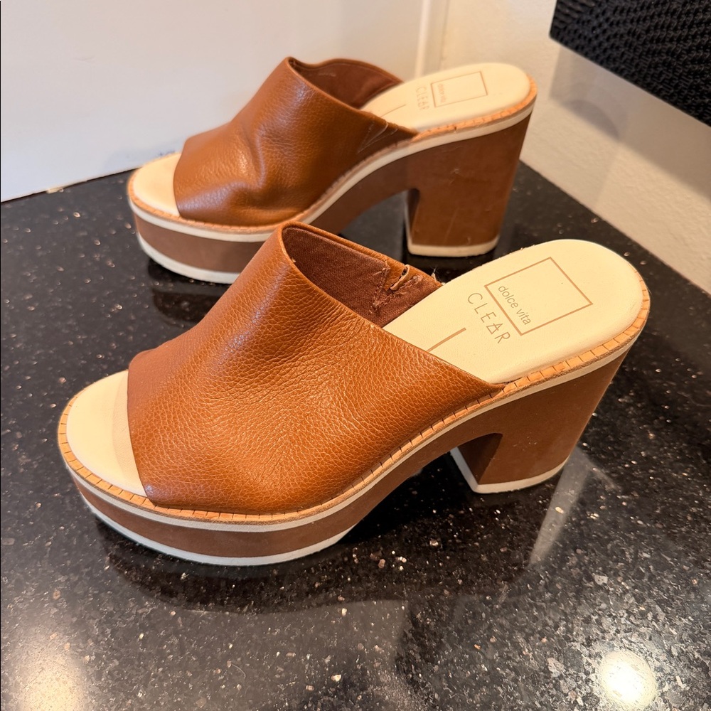 Dolce Vita Clear Platform Tan Sz 7